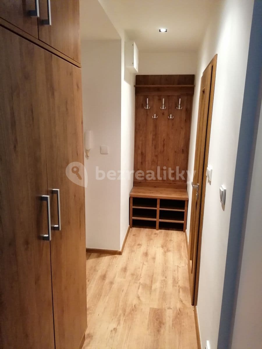 Prenájom bytu 2-izbový 41 m², Sokolovská, Ostrava, Moravskoslezský kraj Prenájom bytu 2-izbový 41 m², Sokolovská, Ostrava, Moravskoslezský kraj