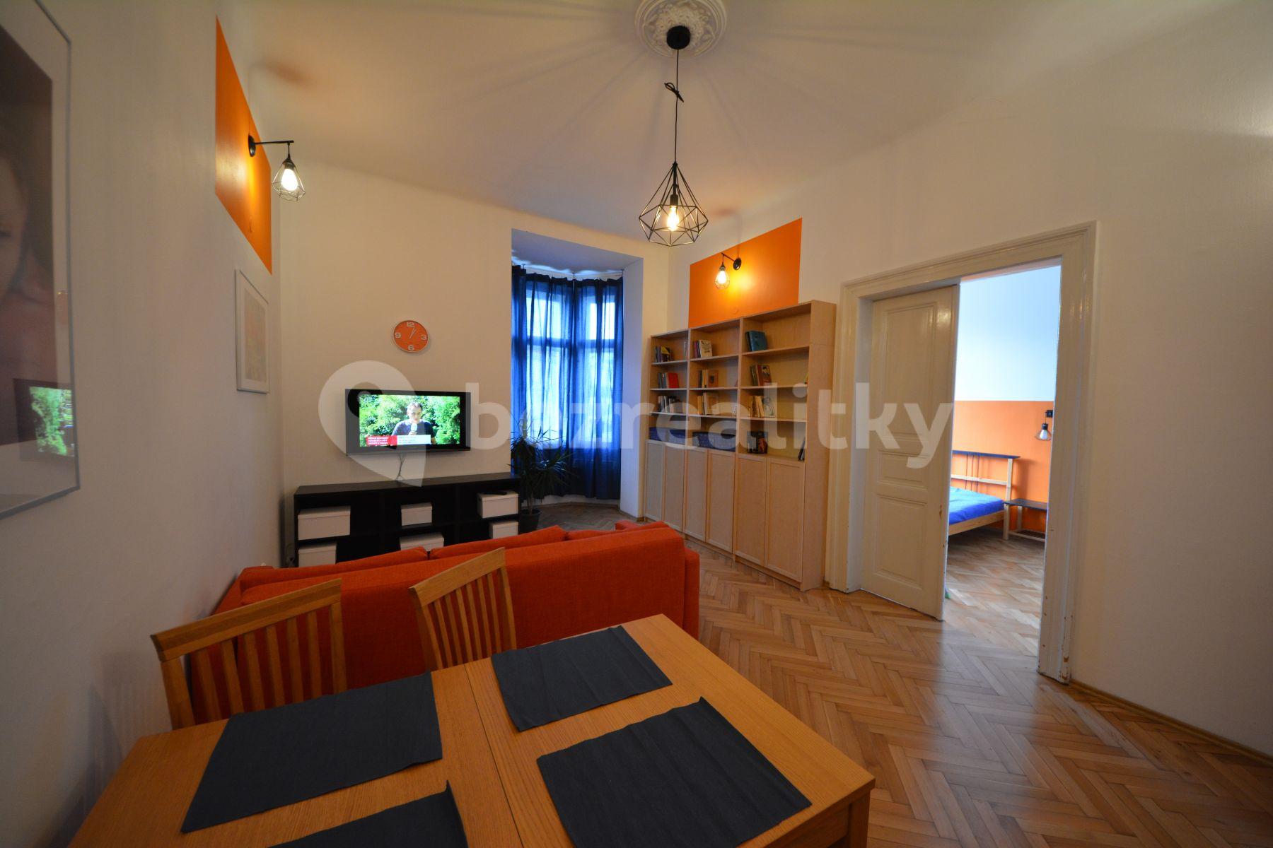 Prenájom bytu 2-izbový 43 m², Šaldova, Praha, Praha