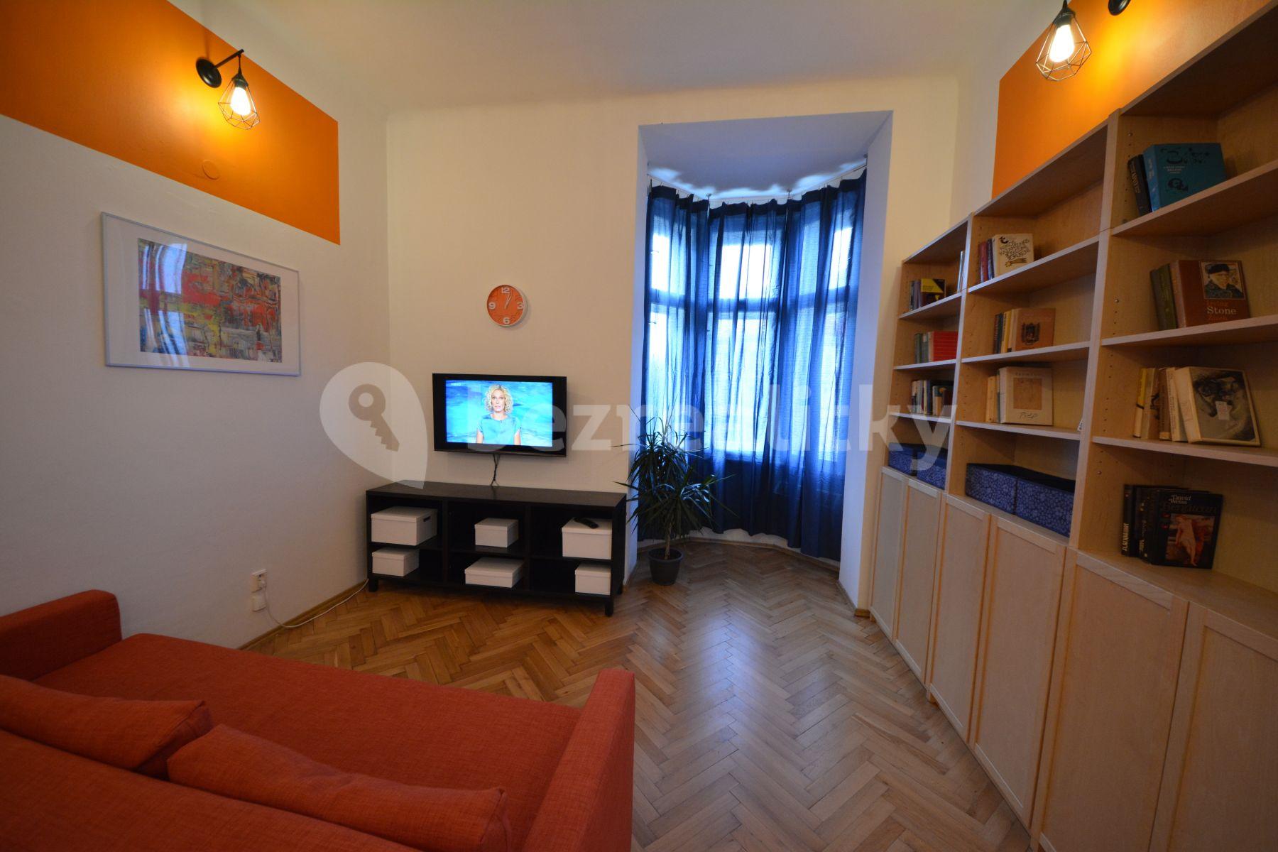 Prenájom bytu 2-izbový 43 m², Šaldova, Praha, Praha