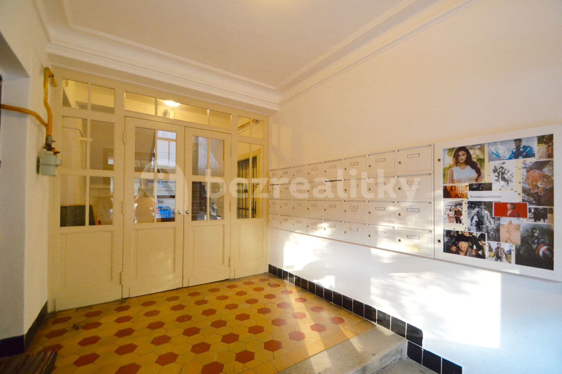 Prenájom bytu 1-izbový 48 m², Domažlická, Praha, Praha Prenájom bytu 1-izbový 48 m², Domažlická, Praha, Praha