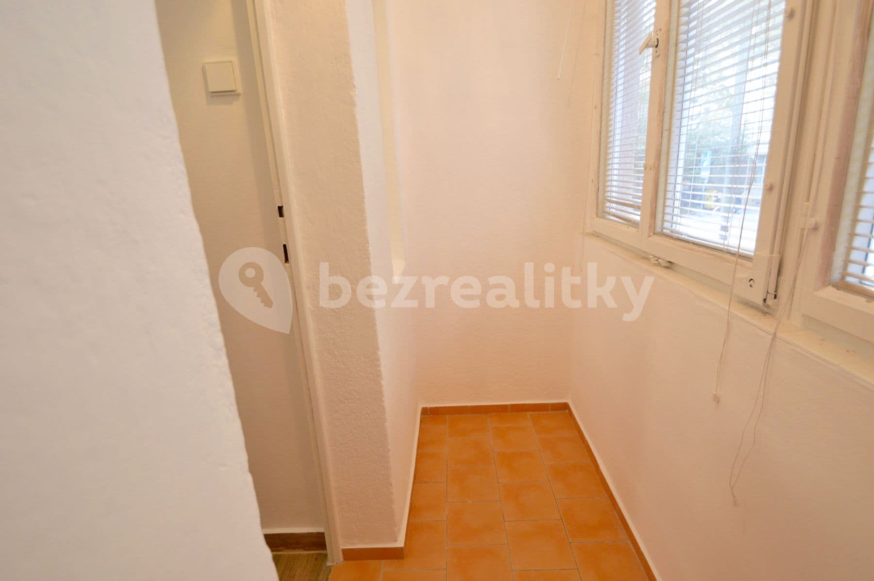 Prenájom bytu 1-izbový 48 m², Domažlická, Praha, Praha Prenájom bytu 1-izbový 48 m², Domažlická, Praha, Praha