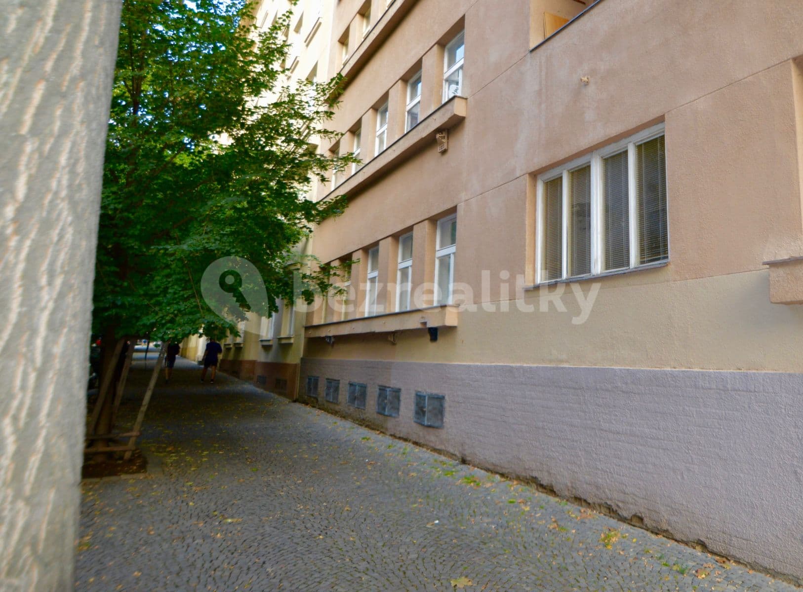 Prenájom bytu 1-izbový 48 m², Domažlická, Praha, Praha Prenájom bytu 1-izbový 48 m², Domažlická, Praha, Praha