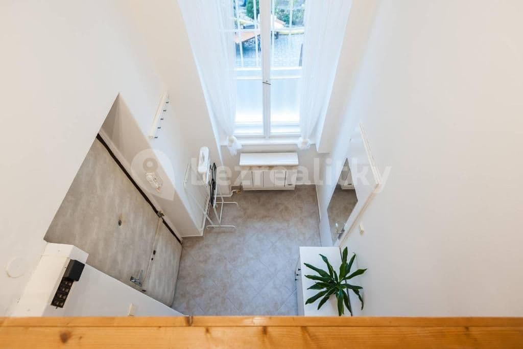 Prenájom bytu Garsoniéra 18 m², U Zvonařky, Praha, Praha Prenájom bytu Garsoniéra 18 m², U Zvonařky, Praha, Praha