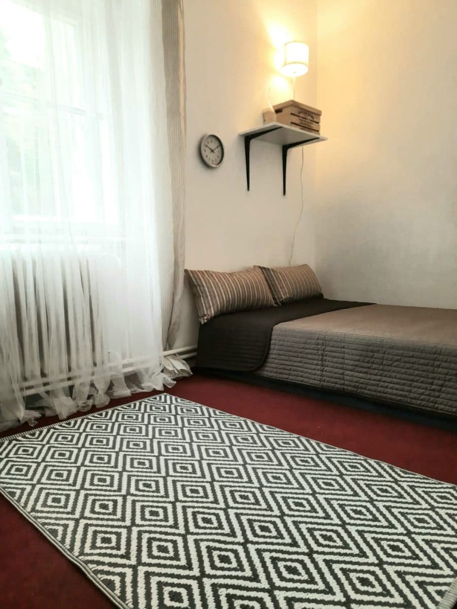 Prenájom bytu 4-izbový 92 m², Krásova, Praha, Praha Prenájom bytu 4-izbový 92 m², Krásova, Praha, Praha