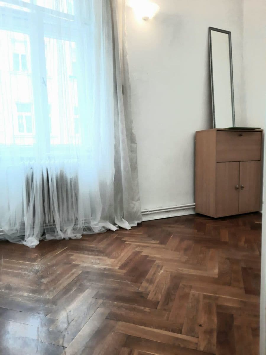 Prenájom bytu 4-izbový 92 m², Krásova, Praha, Praha Prenájom bytu 4-izbový 92 m², Krásova, Praha, Praha