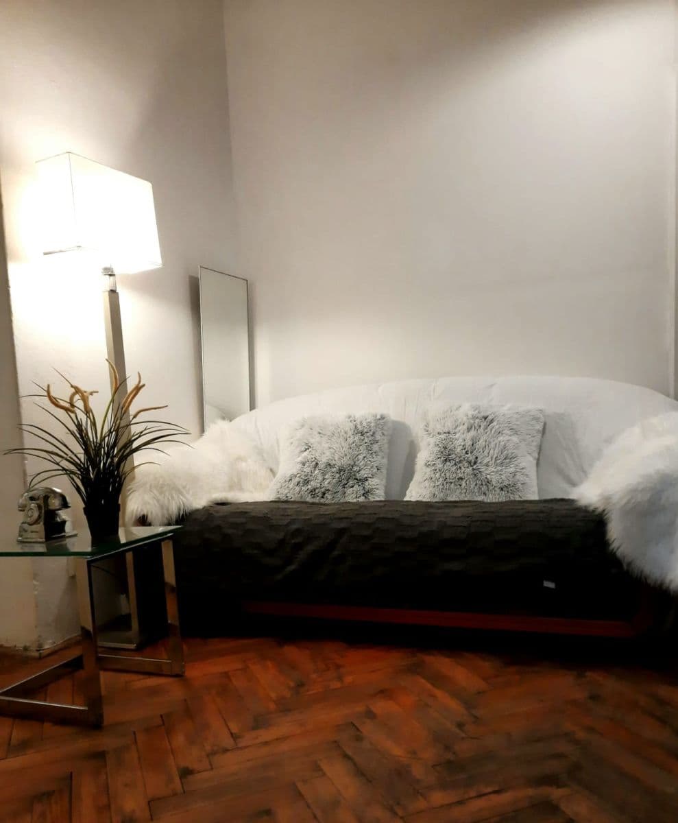 Prenájom bytu 4-izbový 92 m², Krásova, Praha, Praha Prenájom bytu 4-izbový 92 m², Krásova, Praha, Praha