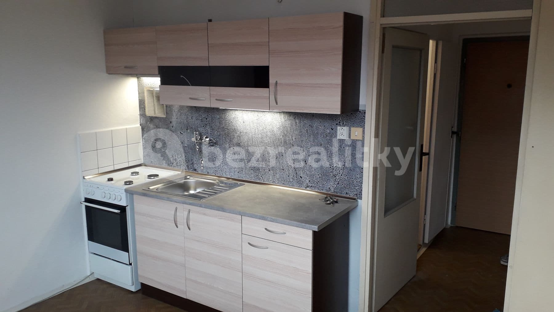 Prenájom bytu 1-izbový 35 m², Dlouhá, Nový Jičín, Moravskoslezský kraj Prenájom bytu 1-izbový 35 m², Dlouhá, Nový Jičín, Moravskoslezský kraj