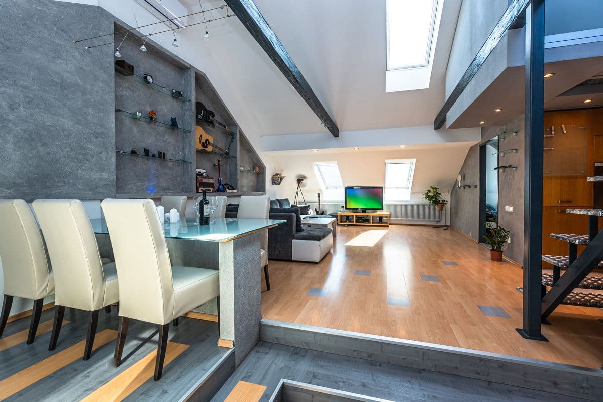 Prenájom bytu 4-izbový 126 m², Vltavská, Praha, Praha Prenájom bytu 4-izbový 126 m², Vltavská, Praha, Praha