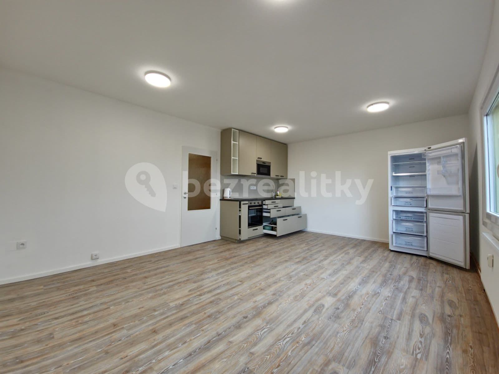 Prenájom bytu 1-izbový 34 m², Houdova, Praha, Praha Prenájom bytu 1-izbový 34 m², Houdova, Praha, Praha