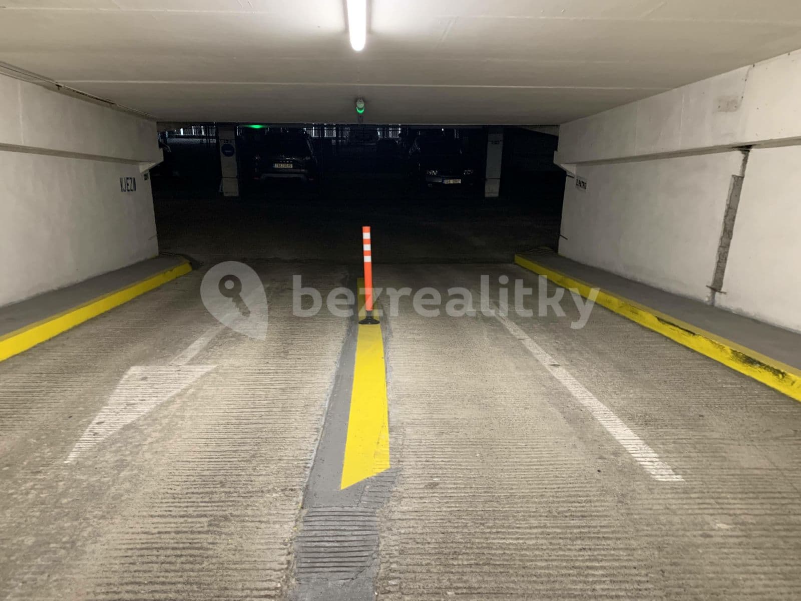 Prenájom garáže 14 m², Milevská, Praha, Praha Prenájom garáže 14 m², Milevská, Praha, Praha