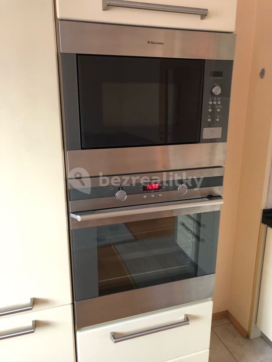 Prenájom bytu 1-izbový 33 m², Mattioliho, Praha, Praha Prenájom bytu 1-izbový 33 m², Mattioliho, Praha, Praha