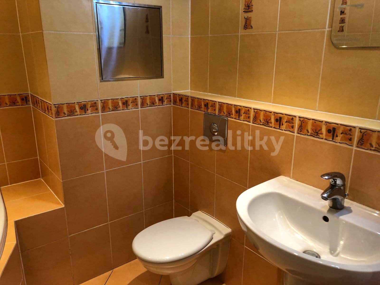 Prenájom bytu 1-izbový 33 m², Mattioliho, Praha, Praha Prenájom bytu 1-izbový 33 m², Mattioliho, Praha, Praha