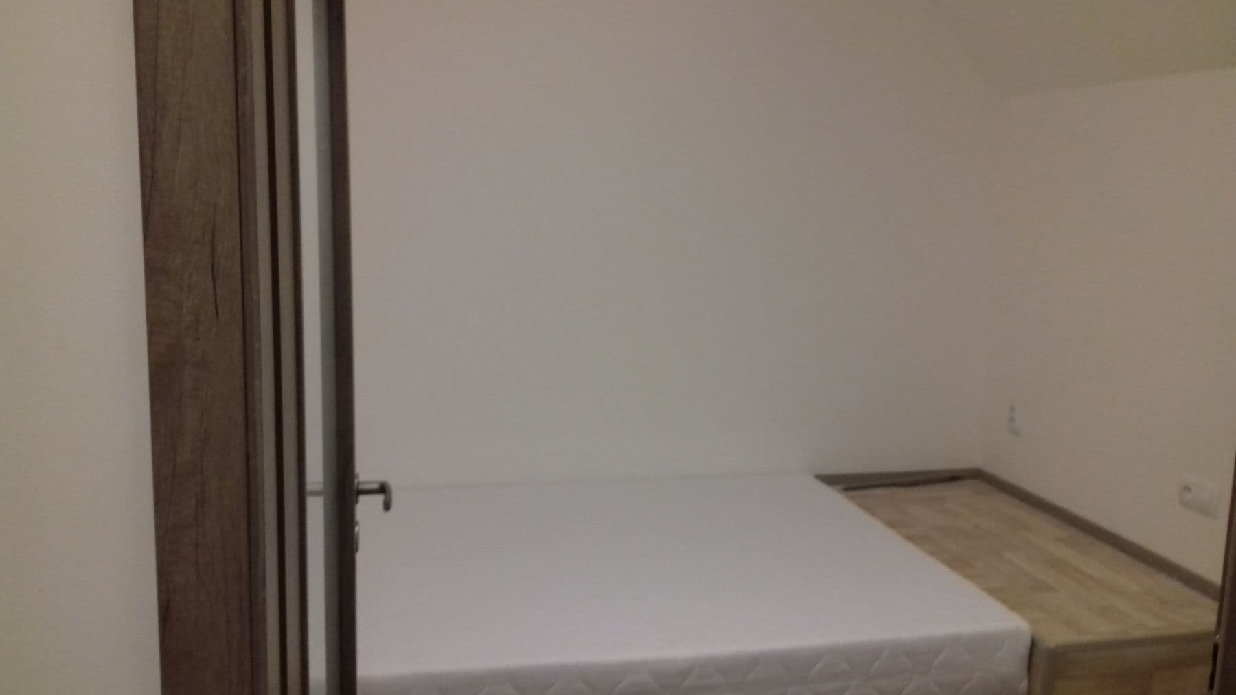 Prenájom bytu 2-izbový 47 m², Sdružení, Praha, Praha Prenájom bytu 2-izbový 47 m², Sdružení, Praha, Praha