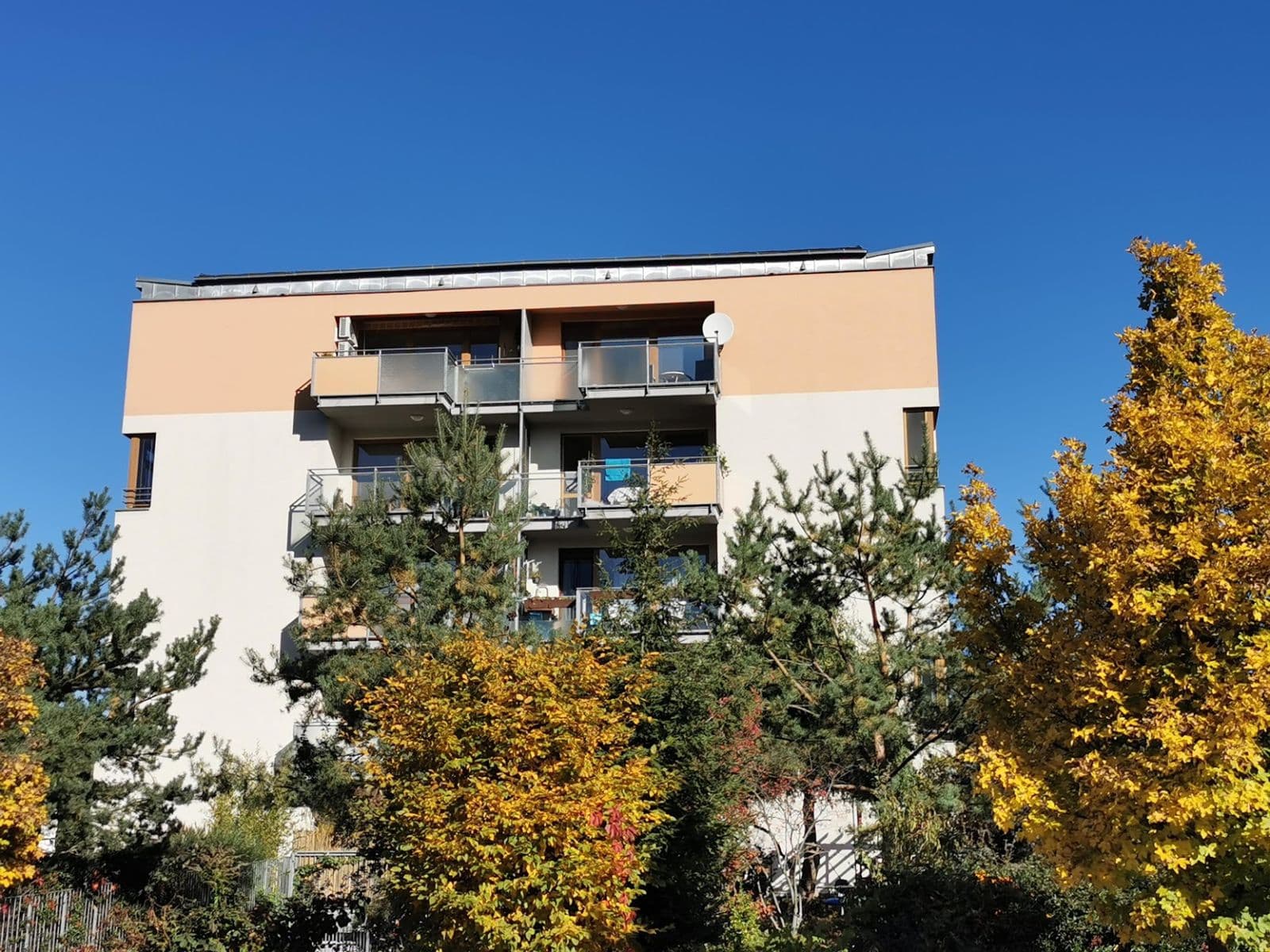 Prenájom bytu 3-izbový 79 m², Praha, Praha Prenájom bytu 3-izbový 79 m², Praha, Praha