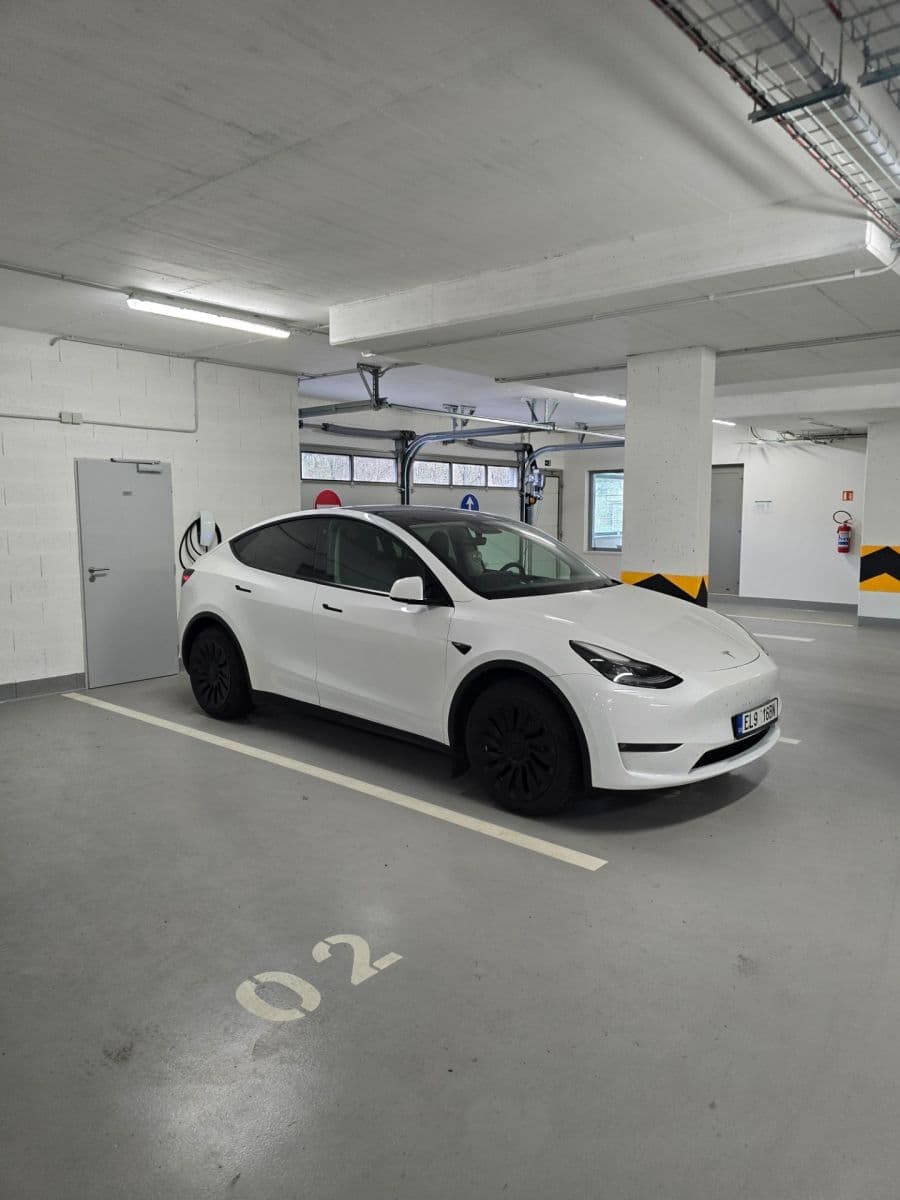 Prenájom bytu 3-izbový 79 m², Praha, Praha Prenájom bytu 3-izbový 79 m², Praha, Praha