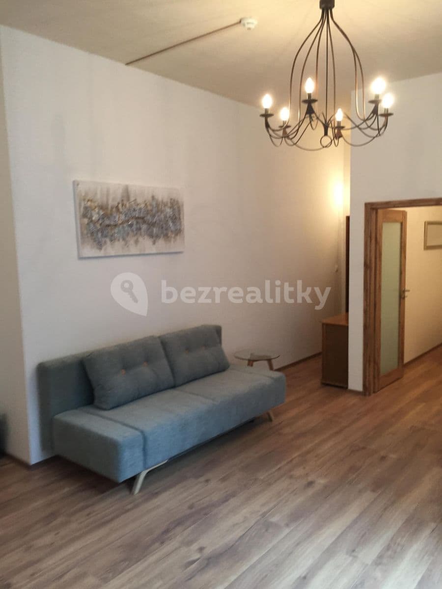 Prenájom bytu 2-izbový 43 m², Pod dvorem, Praha, Praha Prenájom bytu 2-izbový 43 m², Pod dvorem, Praha, Praha