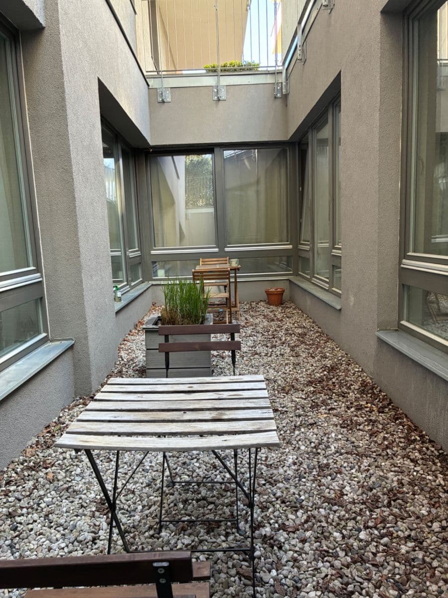 Prenájom bytu 2-izbový 43 m², Pod dvorem, Praha, Praha Prenájom bytu 2-izbový 43 m², Pod dvorem, Praha, Praha