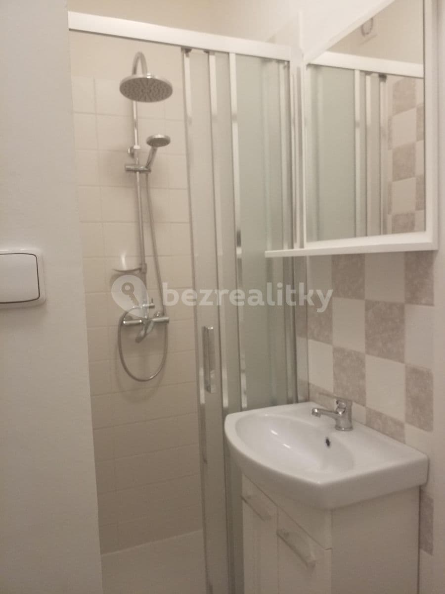 Prenájom bytu 1-izbový 25 m², Mlýnská, Brno, Jihomoravský kraj Prenájom bytu 1-izbový 25 m², Mlýnská, Brno, Jihomoravský kraj