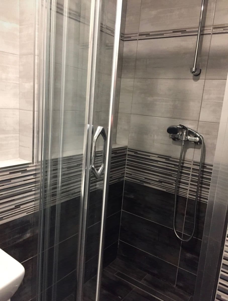 Prenájom bytu 2-izbový 48 m², Komenského náměstí, Říčany, Středočeský kraj Prenájom bytu 2-izbový 48 m², Komenského náměstí, Říčany, Středočeský kraj