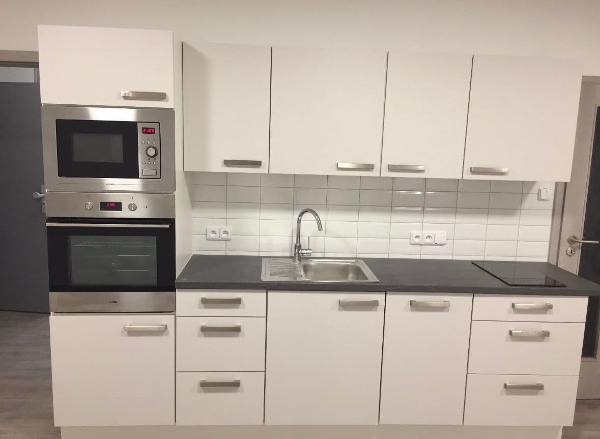 Prenájom bytu 2-izbový 48 m², Komenského náměstí, Říčany, Středočeský kraj Prenájom bytu 2-izbový 48 m², Komenského náměstí, Říčany, Středočeský kraj