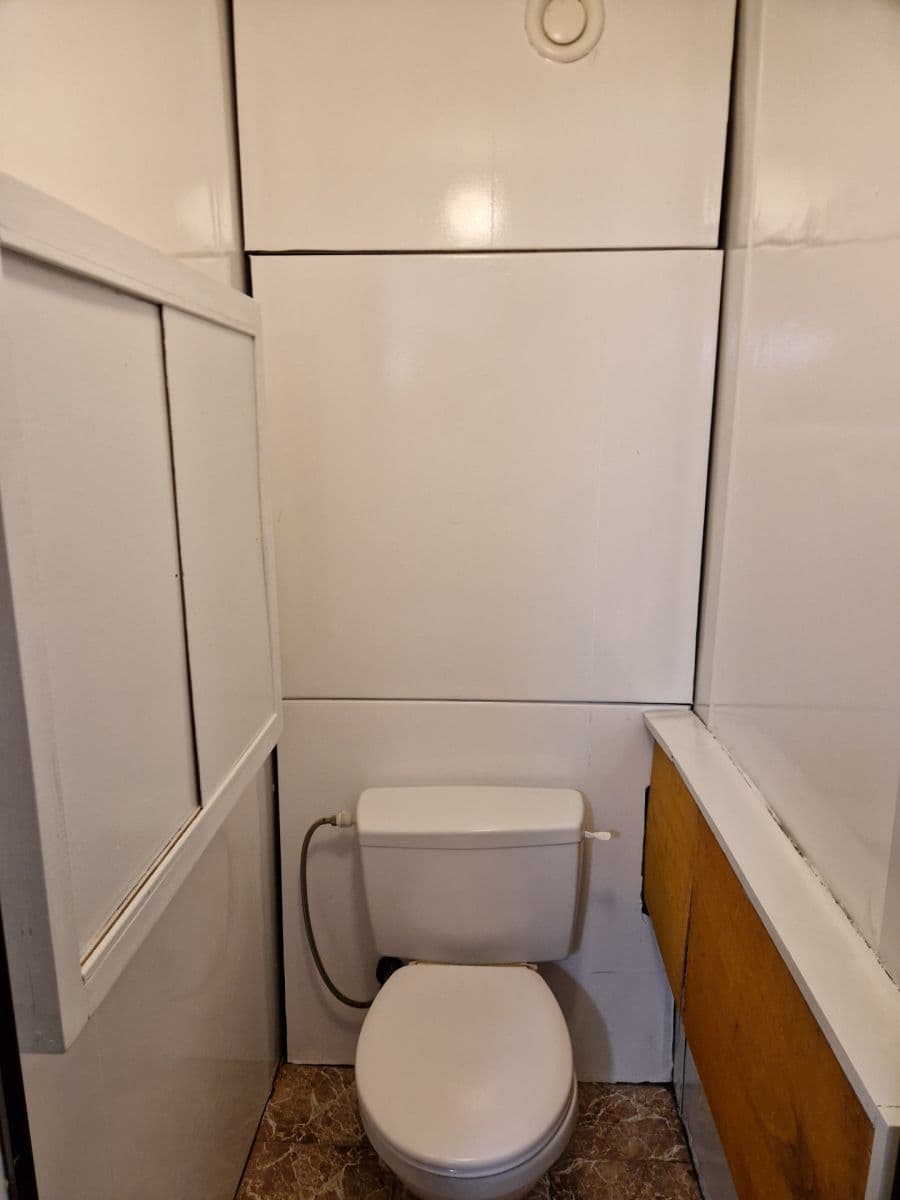 Prenájom bytu 2-izbový 45 m², Vašátkova, Praha, Praha Prenájom bytu 2-izbový 45 m², Vašátkova, Praha, Praha