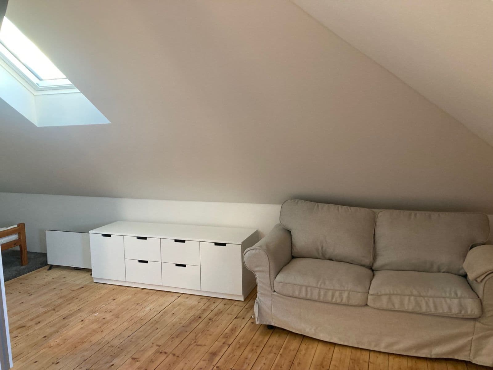 Prenájom bytu 1-izbový 35 m², Mikšovského, Praha, Praha Prenájom bytu 1-izbový 35 m², Mikšovského, Praha, Praha