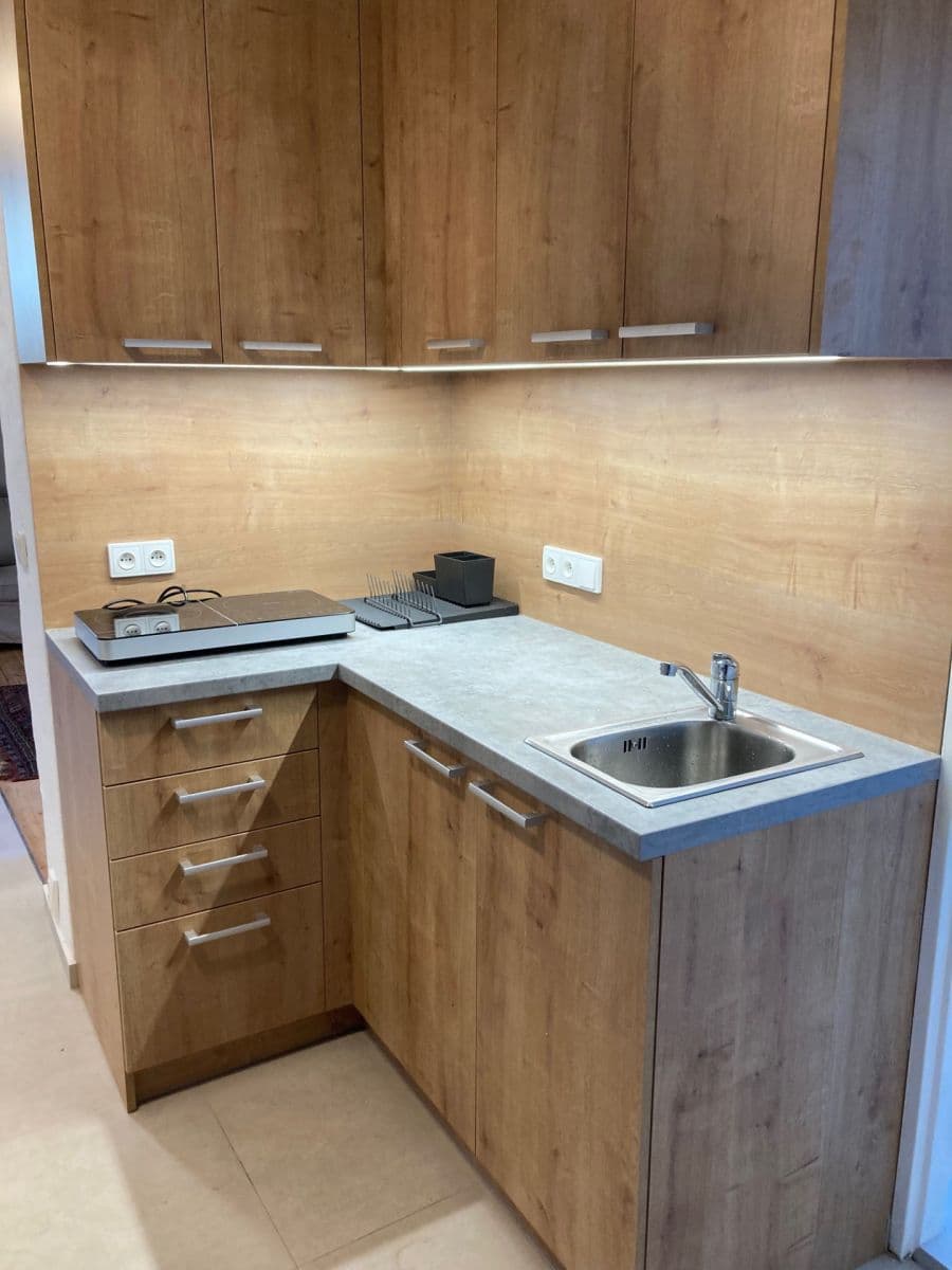 Prenájom bytu 1-izbový 35 m², Mikšovského, Praha, Praha Prenájom bytu 1-izbový 35 m², Mikšovského, Praha, Praha