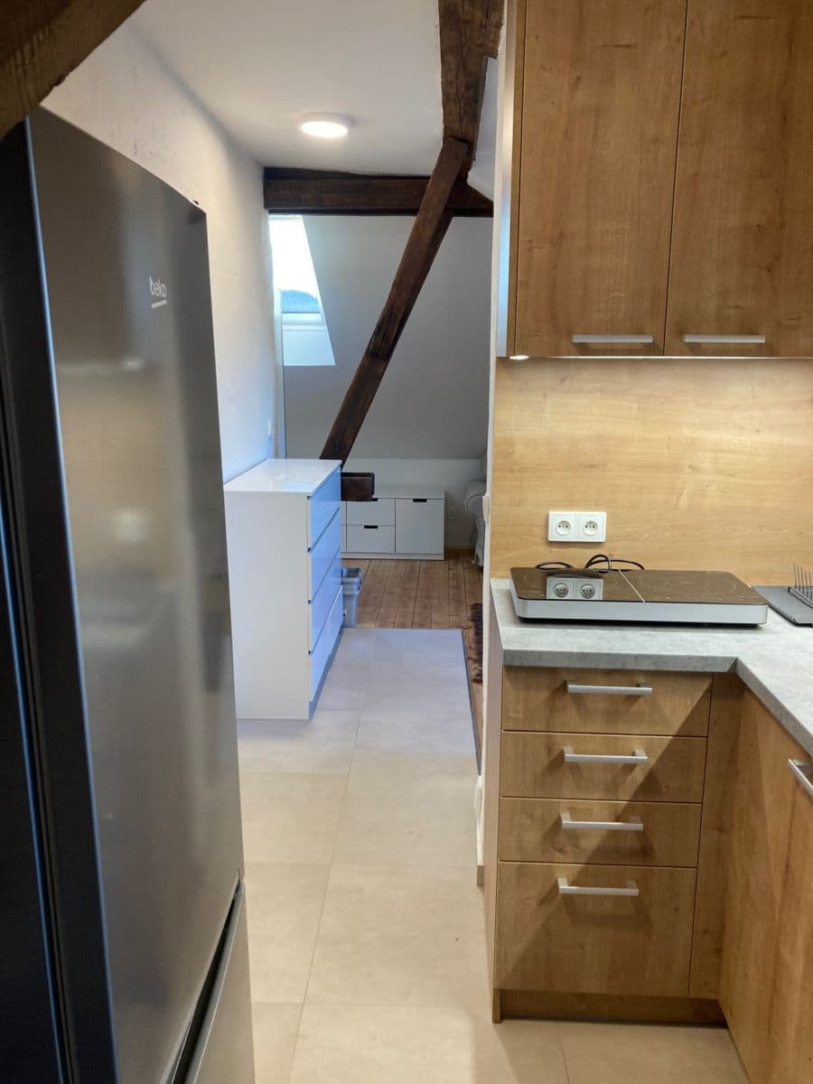 Prenájom bytu 1-izbový 35 m², Mikšovského, Praha, Praha Prenájom bytu 1-izbový 35 m², Mikšovského, Praha, Praha