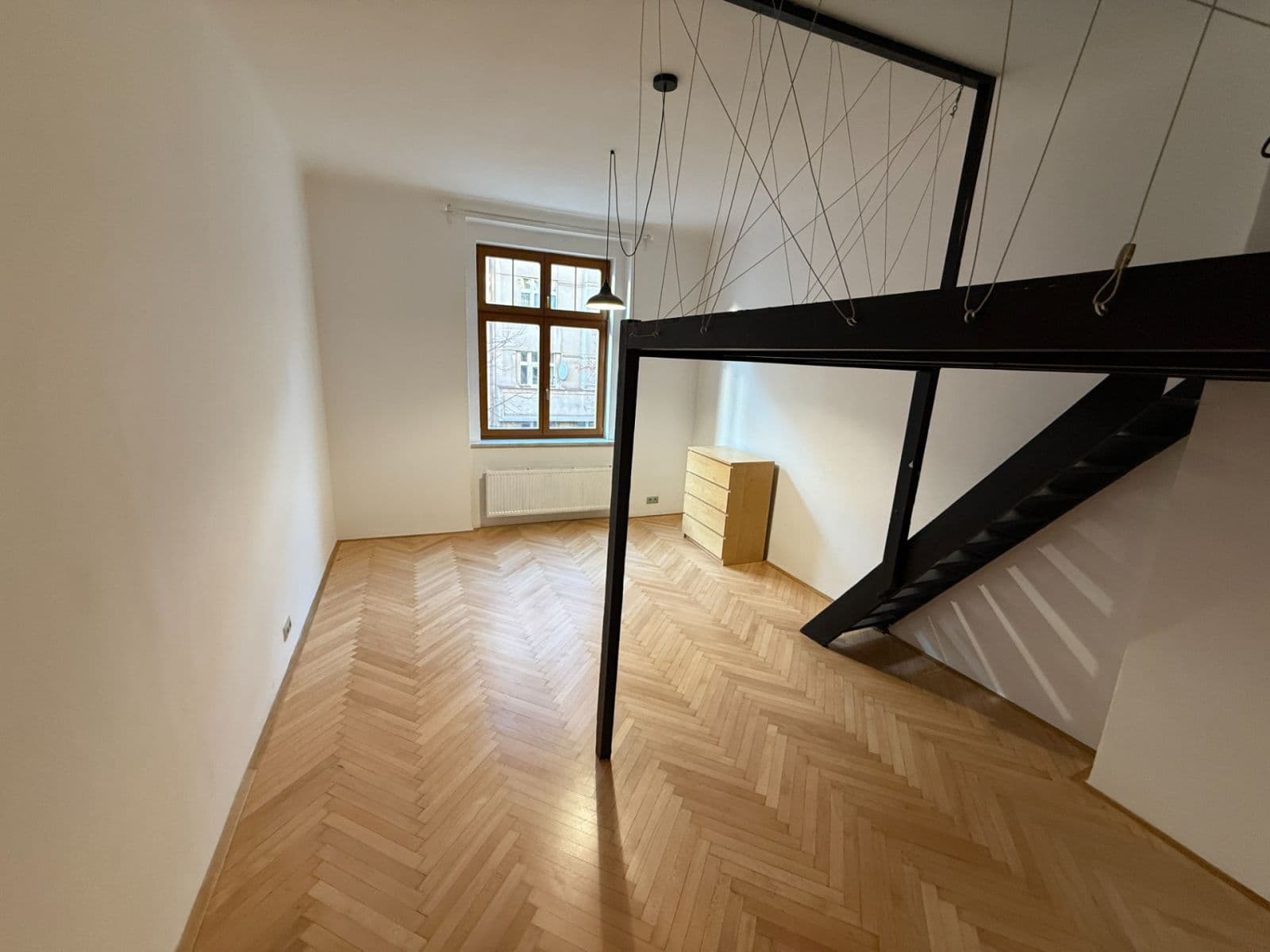 Prenájom bytu 2-izbový 84 m², Jaselská, Praha, Praha Prenájom bytu 2-izbový 84 m², Jaselská, Praha, Praha