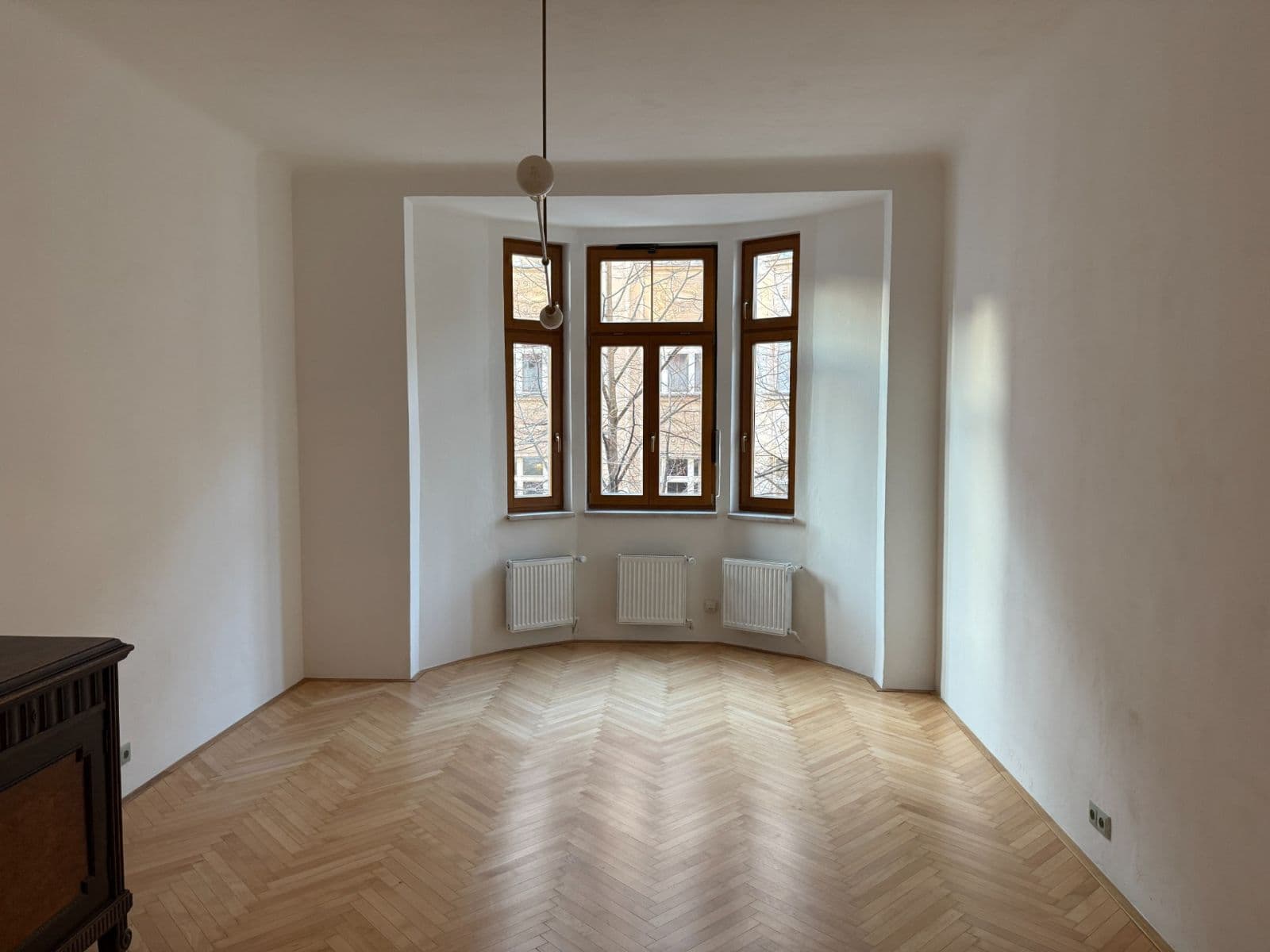 Prenájom bytu 2-izbový 84 m², Jaselská, Praha, Praha Prenájom bytu 2-izbový 84 m², Jaselská, Praha, Praha