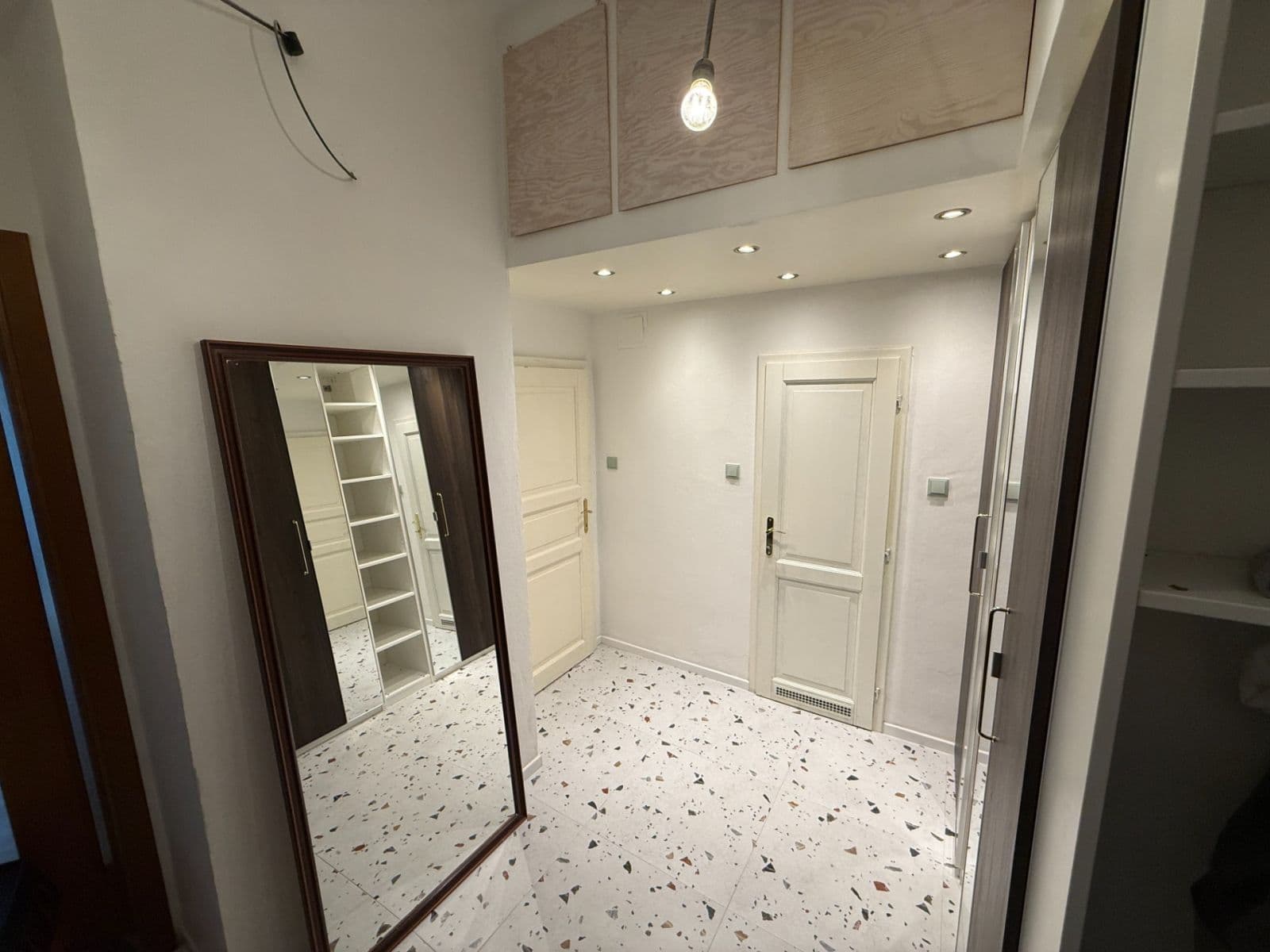 Prenájom bytu 2-izbový 84 m², Jaselská, Praha, Praha Prenájom bytu 2-izbový 84 m², Jaselská, Praha, Praha