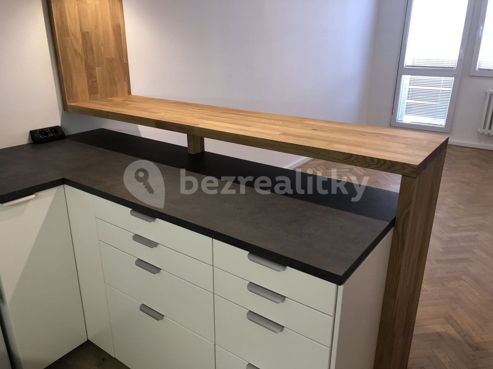 Prenájom bytu 2-izbový 42 m², Svojetická, Praha, Praha Prenájom bytu 2-izbový 42 m², Svojetická, Praha, Praha