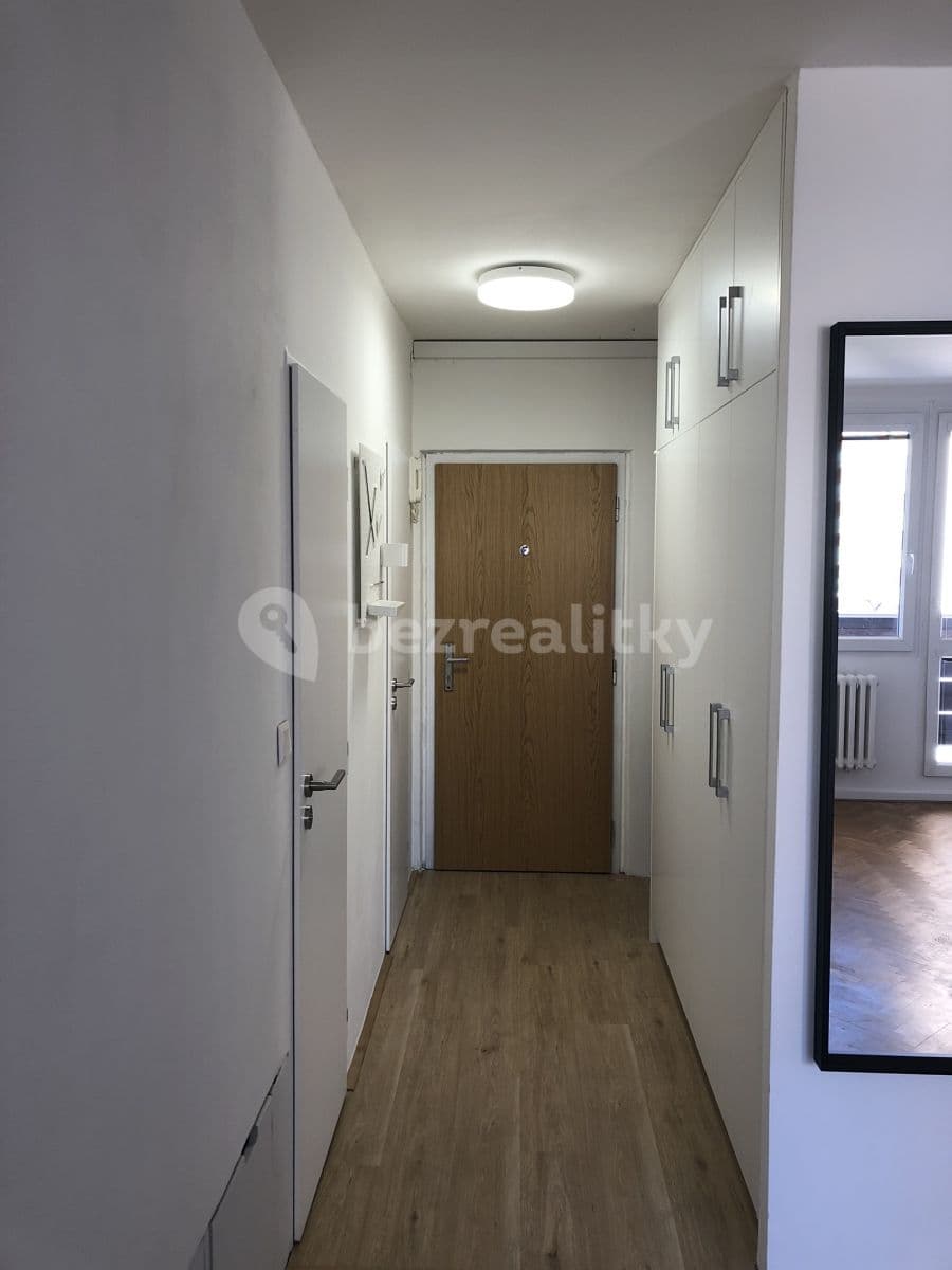 Prenájom bytu 2-izbový 42 m², Svojetická, Praha, Praha Prenájom bytu 2-izbový 42 m², Svojetická, Praha, Praha