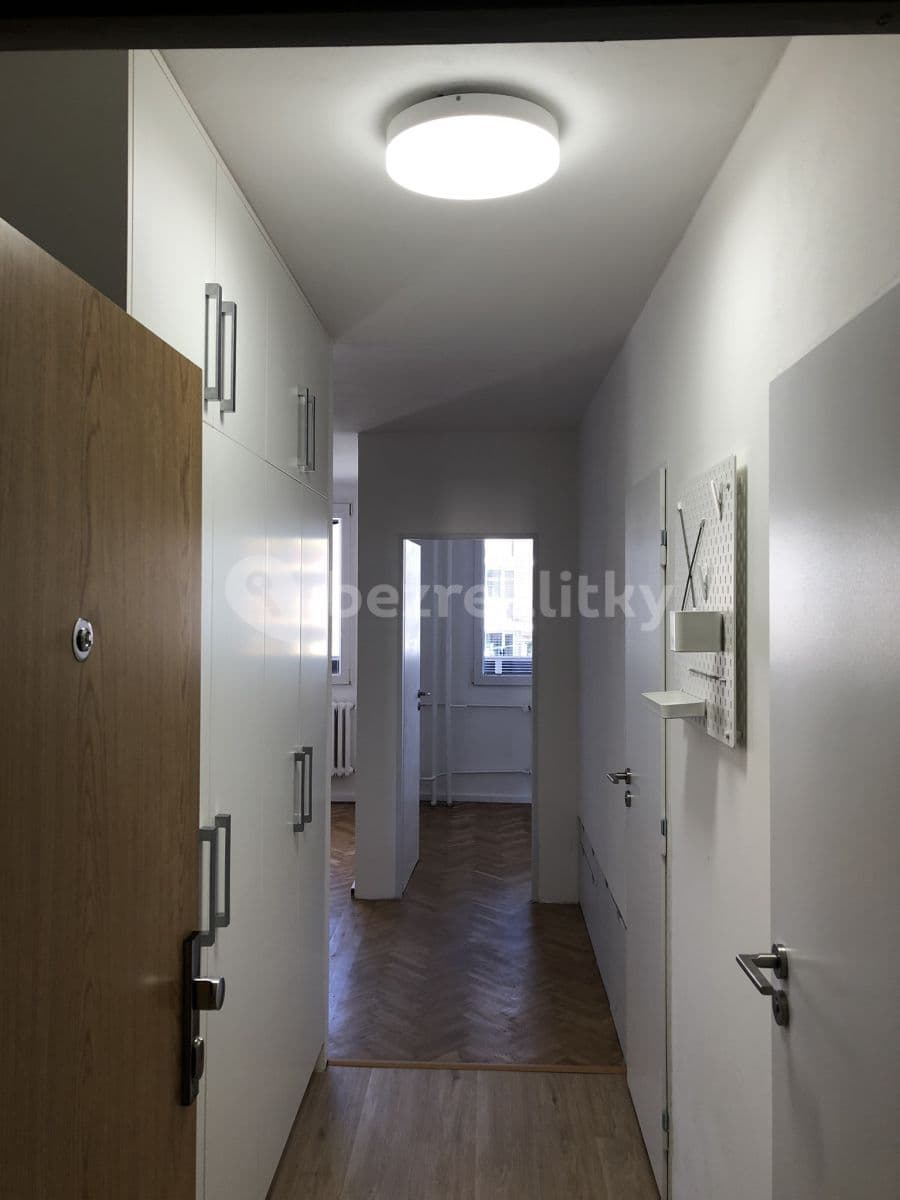 Prenájom bytu 2-izbový 42 m², Svojetická, Praha, Praha Prenájom bytu 2-izbový 42 m², Svojetická, Praha, Praha