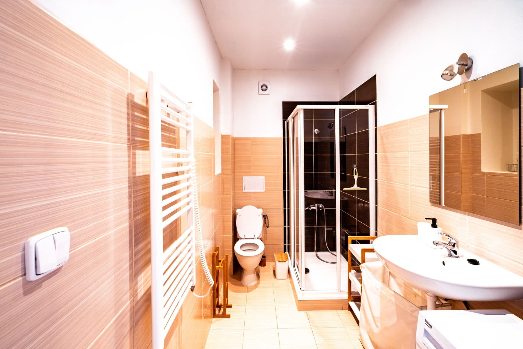 Prenájom bytu 1-izbový 48 m², Laubova, Praha, Praha Prenájom bytu 1-izbový 48 m², Laubova, Praha, Praha