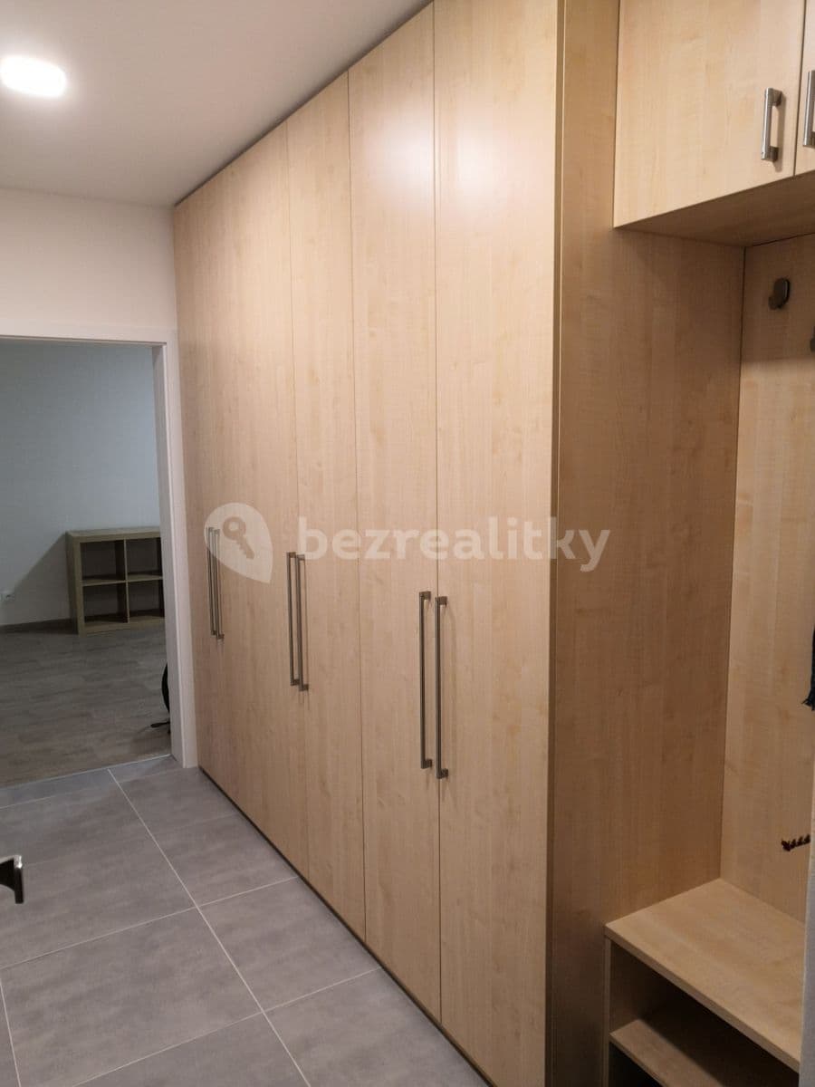 Prenájom bytu 2-izbový 54 m², Hvozdíková, Praha, Praha Prenájom bytu 2-izbový 54 m², Hvozdíková, Praha, Praha