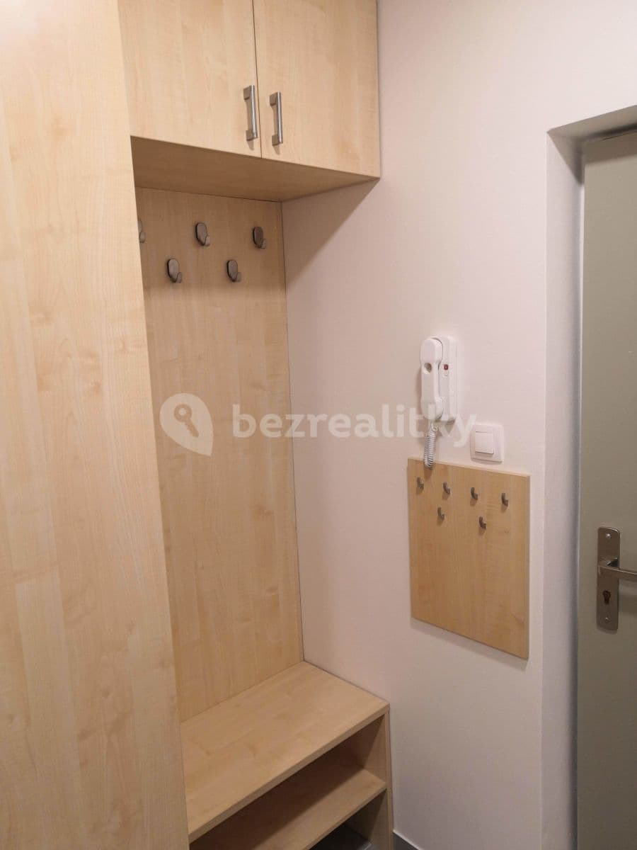 Prenájom bytu 2-izbový 54 m², Hvozdíková, Praha, Praha Prenájom bytu 2-izbový 54 m², Hvozdíková, Praha, Praha