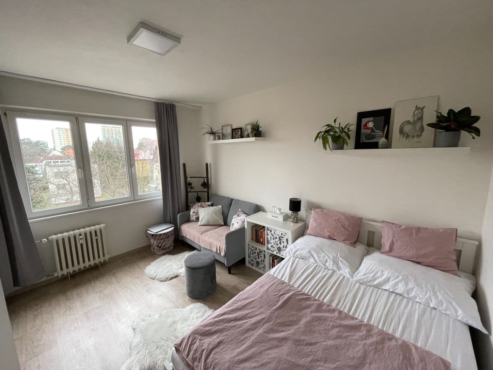 Prenájom bytu 2-izbový 54 m², Hvozdíková, Praha, Praha Prenájom bytu 2-izbový 54 m², Hvozdíková, Praha, Praha