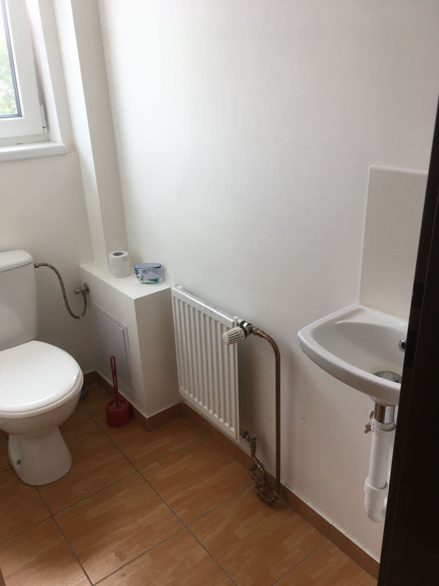 Prenájom bytu Garsoniéra 20 m², Buštěhradská, Praha, Praha Prenájom bytu Garsoniéra 20 m², Buštěhradská, Praha, Praha