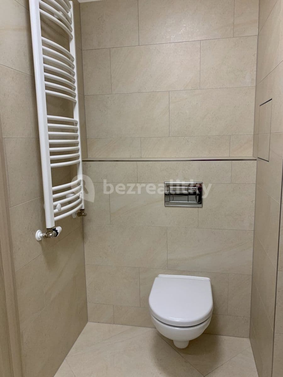 Prenájom bytu 2-izbový 52 m², Mantovská, Praha, Praha Prenájom bytu 2-izbový 52 m², Mantovská, Praha, Praha