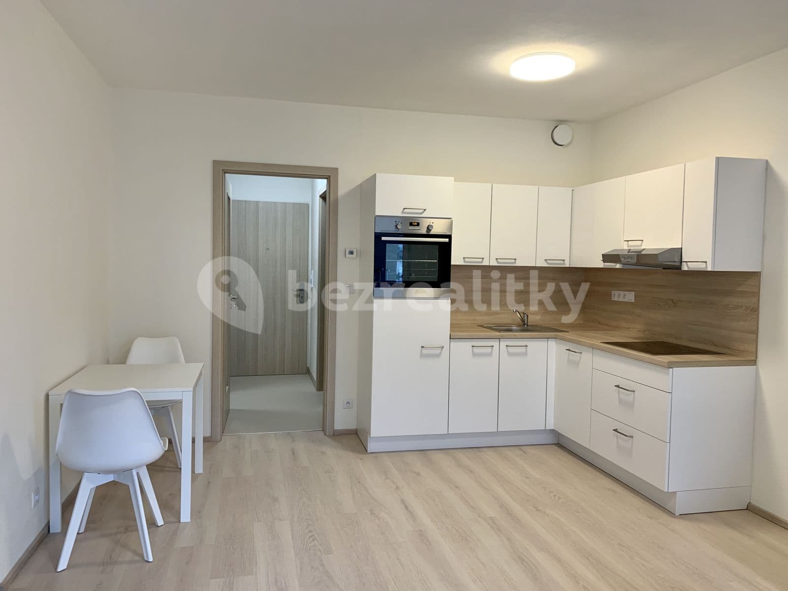 Prenájom bytu 2-izbový 52 m², Mantovská, Praha, Praha Prenájom bytu 2-izbový 52 m², Mantovská, Praha, Praha