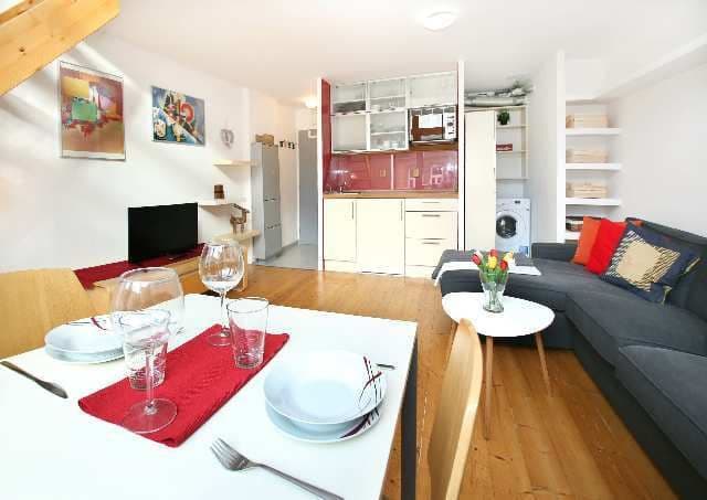 Prenájom bytu 2-izbový 45 m², Novákových, Praha, Praha Prenájom bytu 2-izbový 45 m², Novákových, Praha, Praha