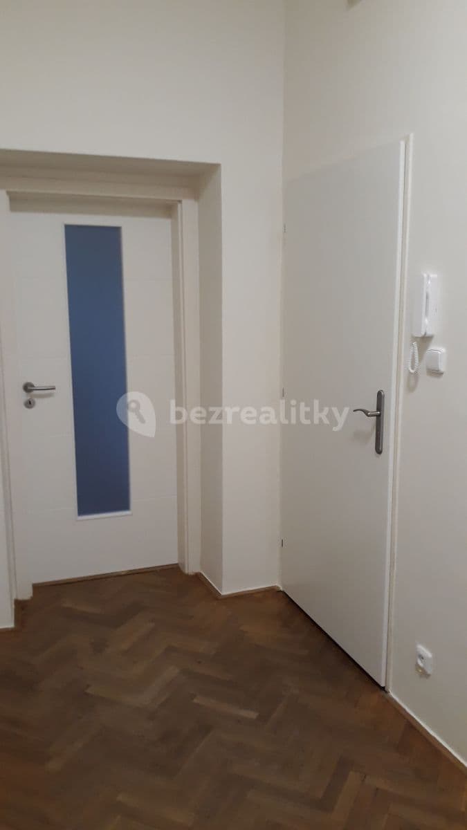 Prenájom bytu 4-izbový 126 m², Šmejkalova, Brno, Jihomoravský kraj Prenájom bytu 4-izbový 126 m², Šmejkalova, Brno, Jihomoravský kraj