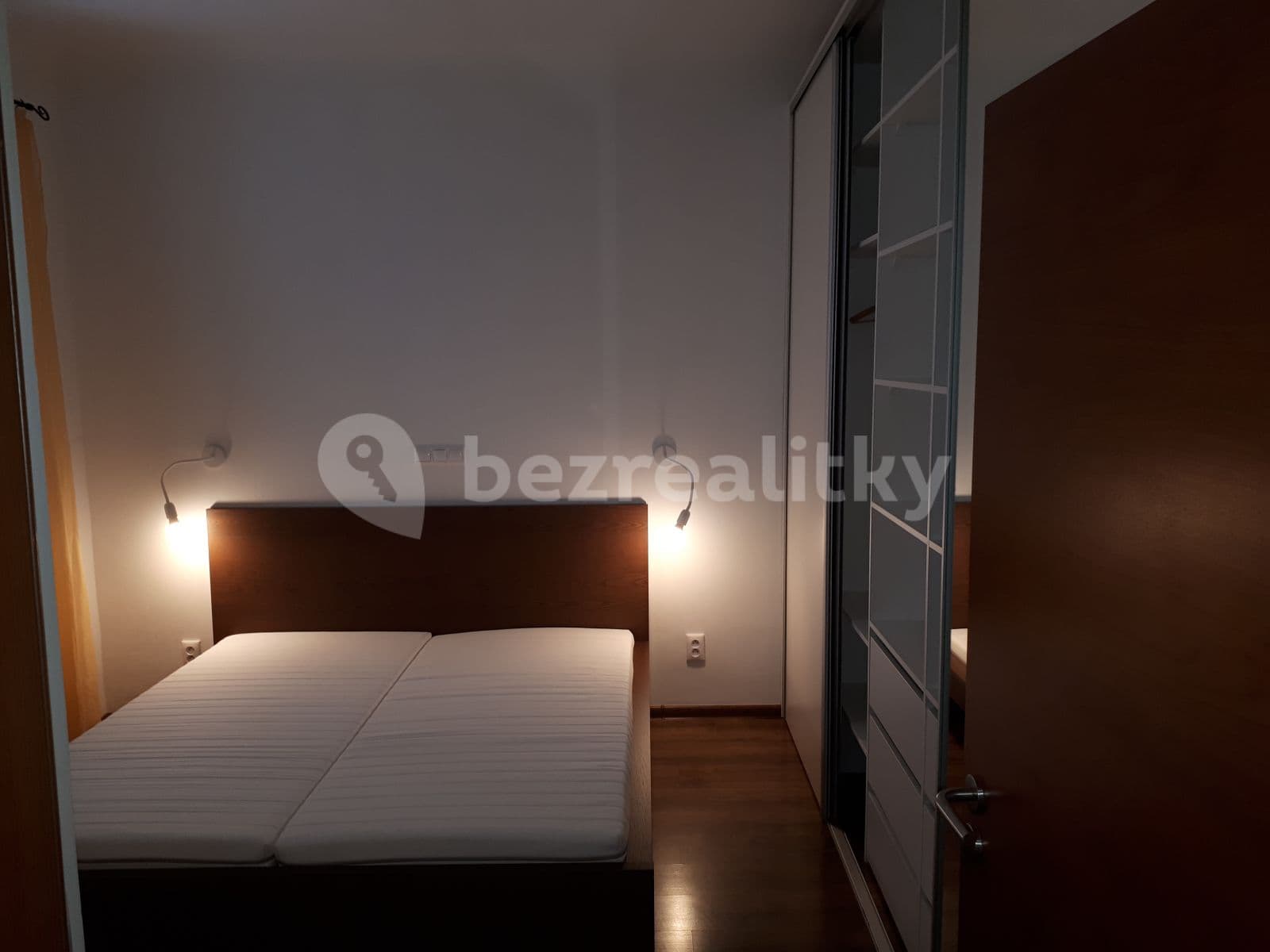 Prenájom bytu 2-izbový 72 m², Vajnorská, Nové Mesto, Bratislavský kraj Prenájom bytu 2-izbový 72 m², Vajnorská, Nové Mesto, Bratislavský kraj