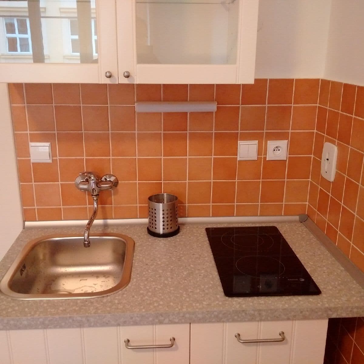 Prenájom bytu 1-izbový 25 m², V Nových Vokovicích, Praha, Praha Prenájom bytu 1-izbový 25 m², V Nových Vokovicích, Praha, Praha