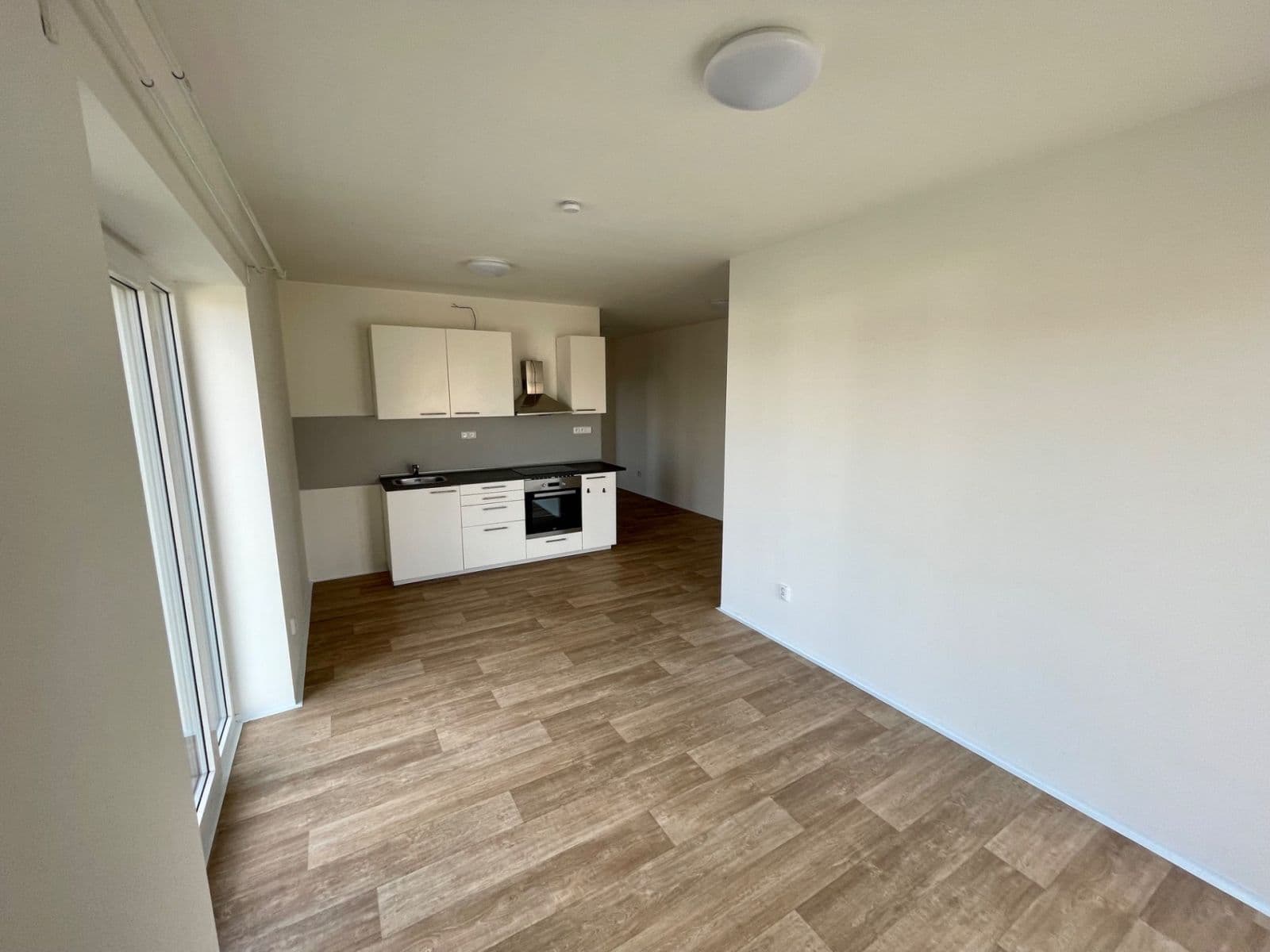 Prenájom bytu 1-izbový 39 m², Krátká, Doksy, Středočeský kraj Prenájom bytu 1-izbový 39 m², Krátká, Doksy, Středočeský kraj