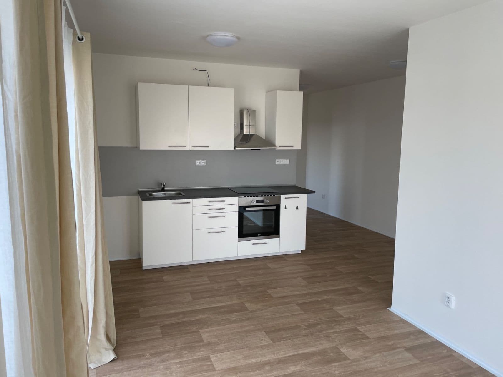 Prenájom bytu 1-izbový 39 m², Krátká, Doksy, Středočeský kraj Prenájom bytu 1-izbový 39 m², Krátká, Doksy, Středočeský kraj
