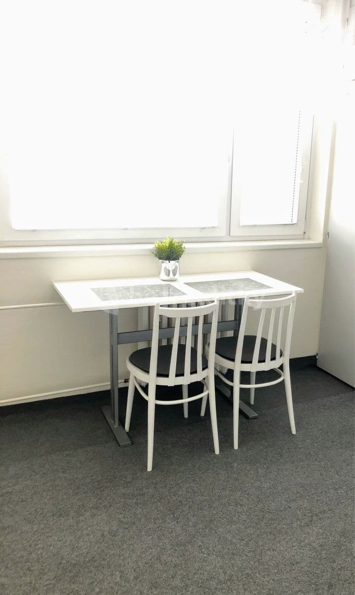 Prenájom bytu 1-izbový 33 m², Ulička, Brno, Jihomoravský kraj Prenájom bytu 1-izbový 33 m², Ulička, Brno, Jihomoravský kraj