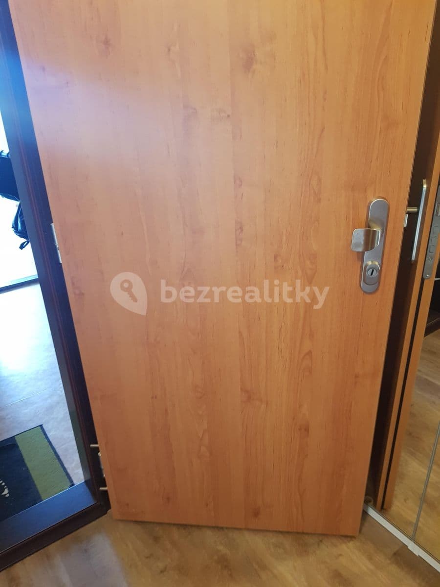 Prenájom bytu 1-izbový 32 m², Angelovova, Praha, Praha Prenájom bytu 1-izbový 32 m², Angelovova, Praha, Praha