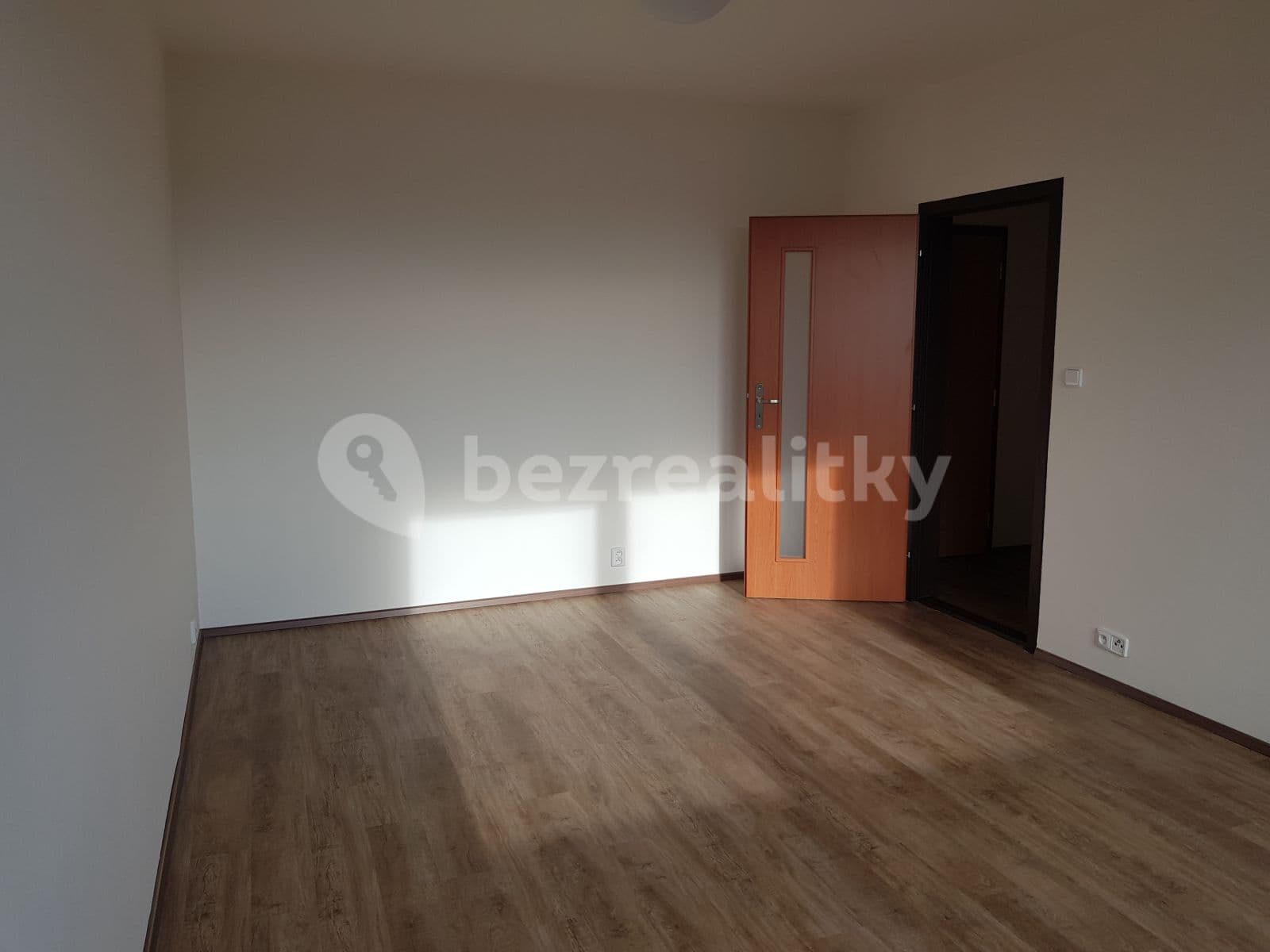 Prenájom bytu 1-izbový 32 m², Angelovova, Praha, Praha Prenájom bytu 1-izbový 32 m², Angelovova, Praha, Praha
